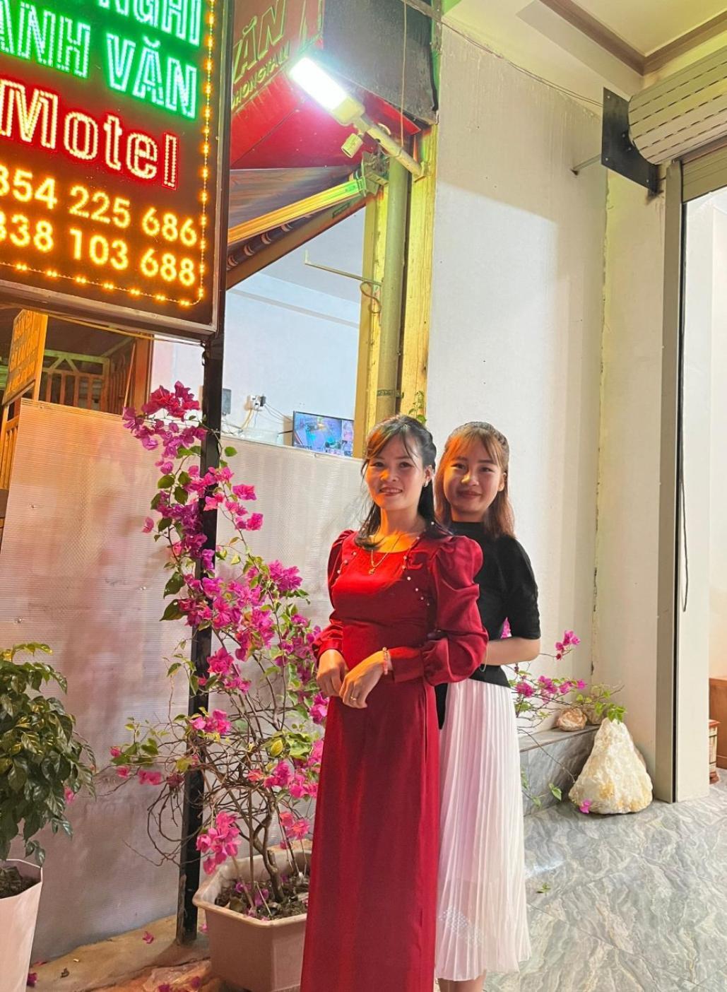 Nha Nghi Anh Van ส่งวัน ภายนอก รูปภาพ