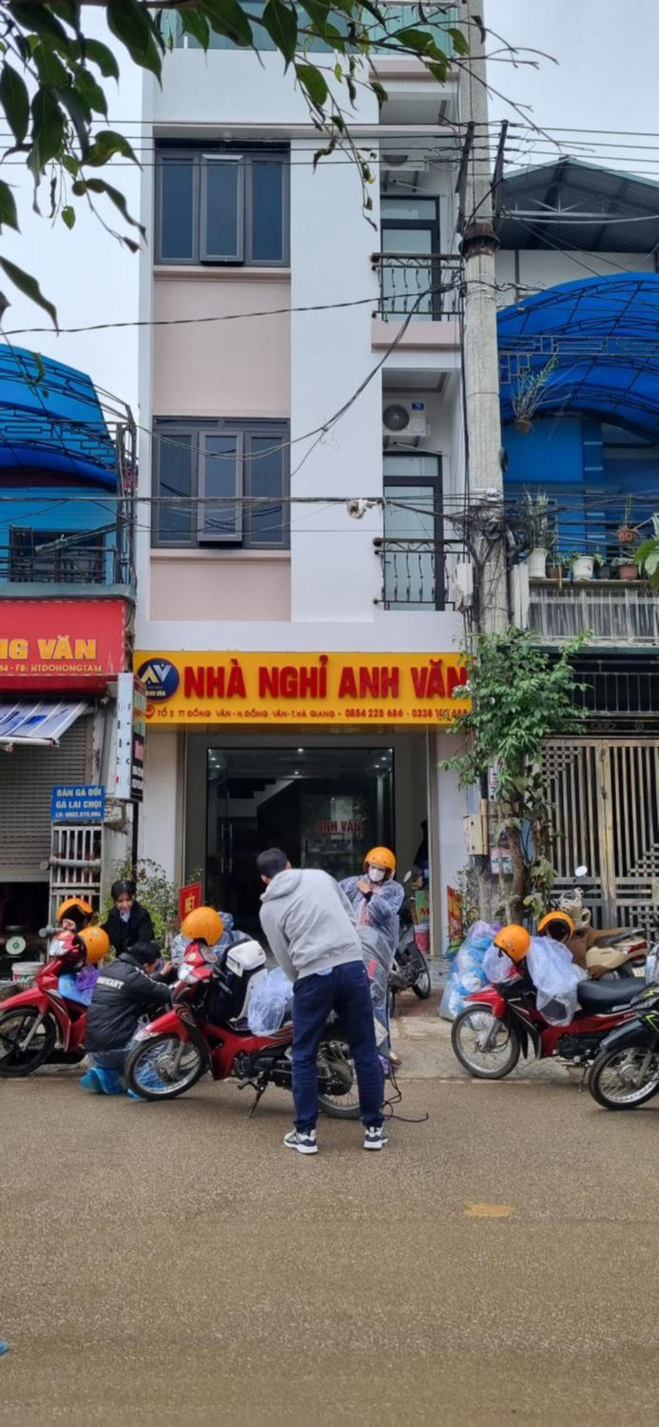 Nha Nghi Anh Van ส่งวัน ภายนอก รูปภาพ
